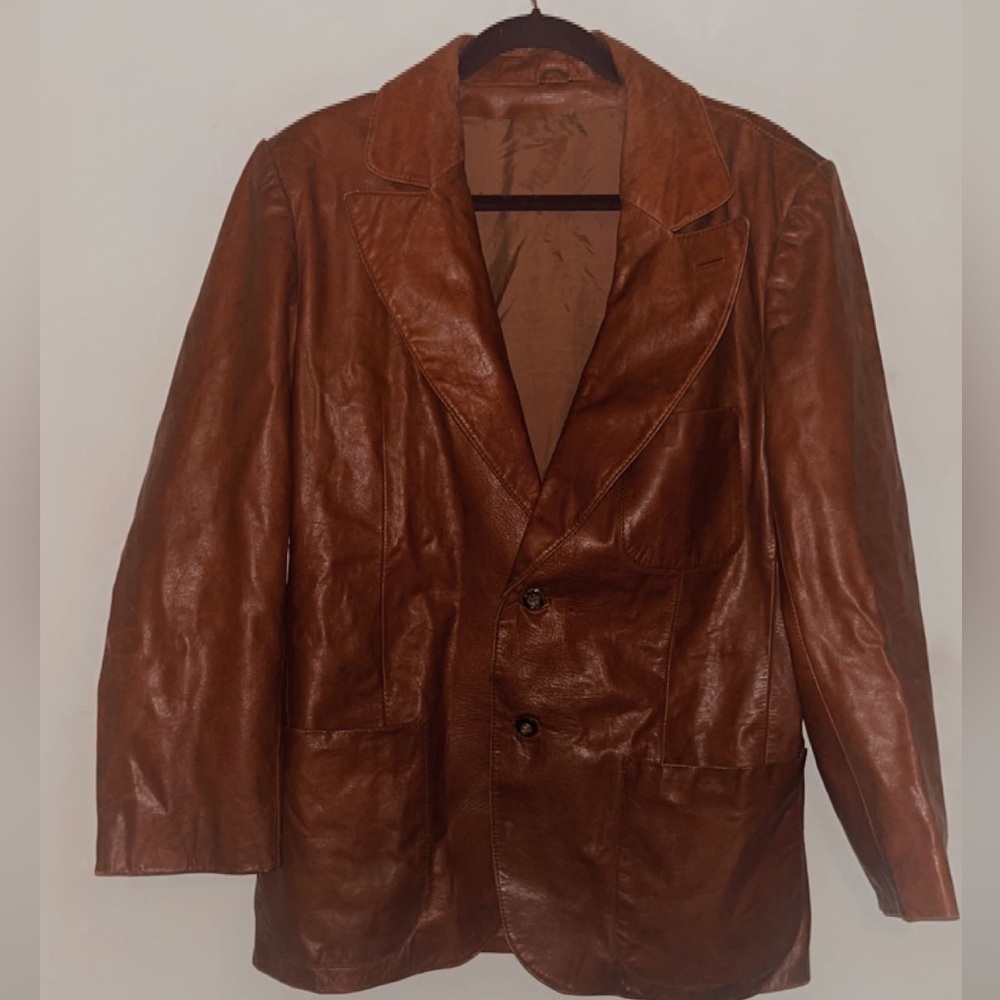 Beautiful leather blazer/coat perfect for your fall wardrobe!🍂🍁
